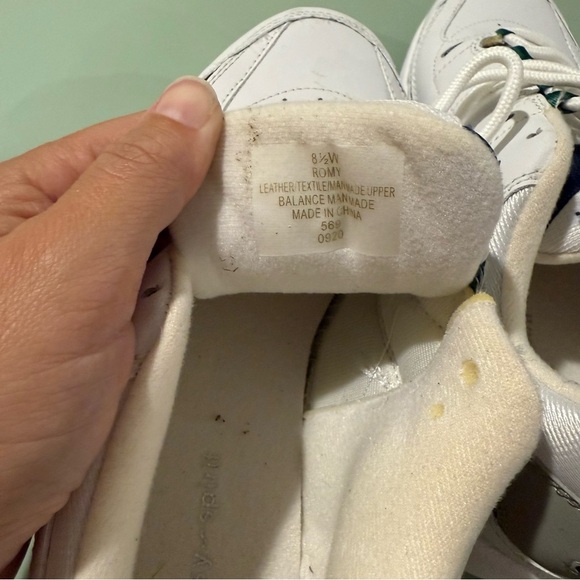 Easy Spirit Romy Walk Run Sneakers White Leather 8.5 Wide - Picture 7 of 9